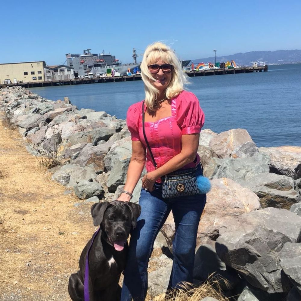 Meet your Posher, Deborah